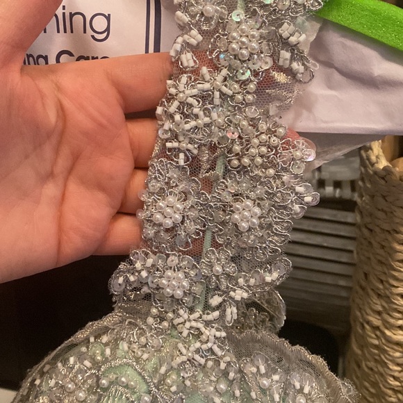 Custom Baracci Gown in Mint, fits size 4/6 - Picture 5 of 6